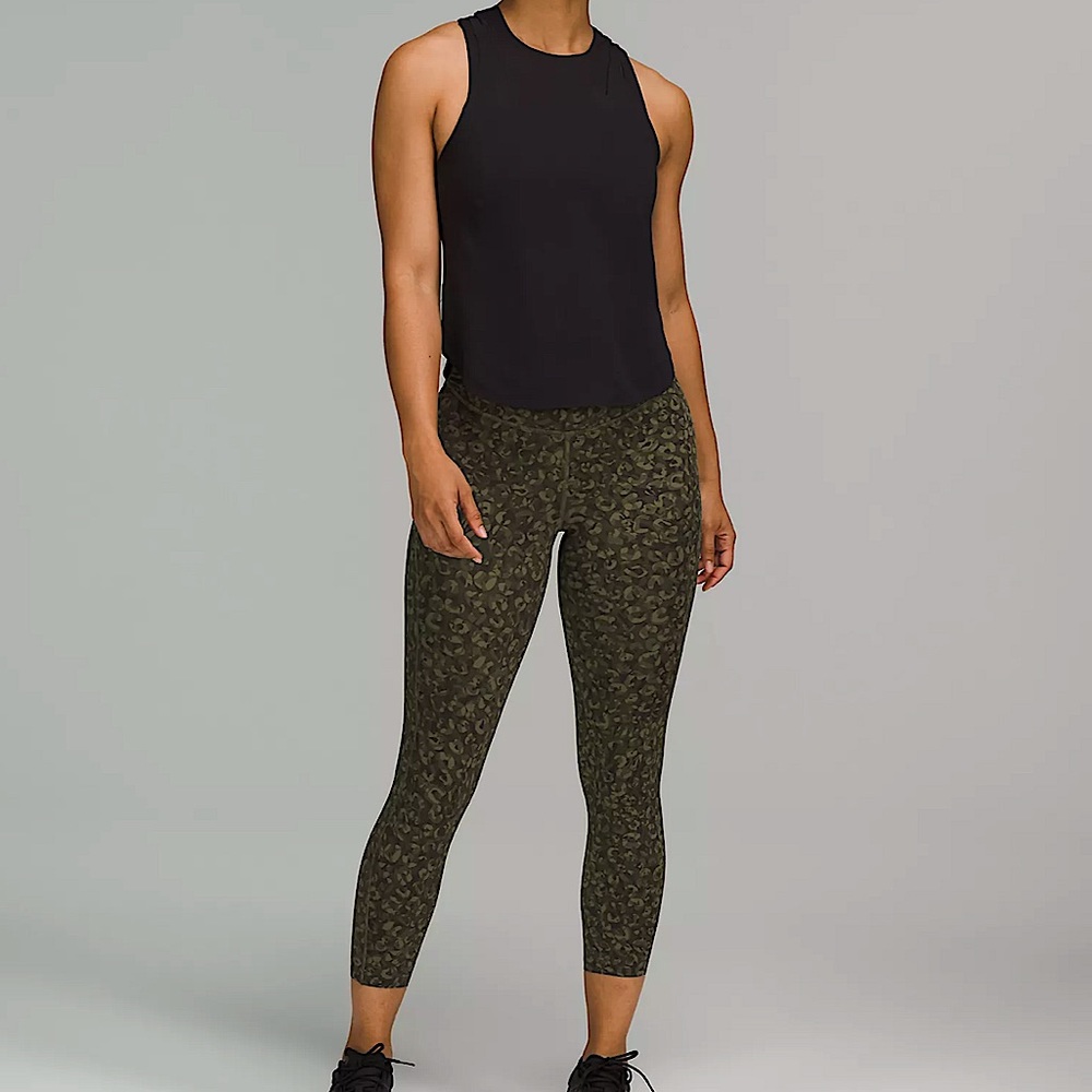 NWT Lululemon Base Pace HR Crop 23”